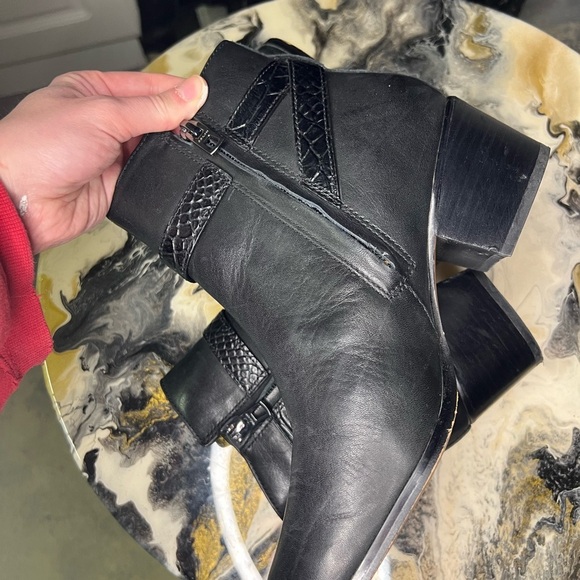 Coach Paulina Leather Boot Snakeskin Embossed - Picture 6 of 10